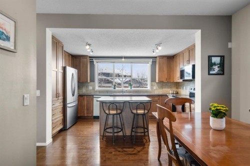 46 River Heights Boulevard, Cochrane, AB - Indoor