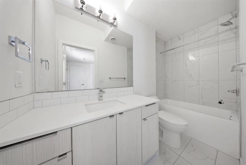 505-101 Panatella Square Nw, Calgary, AB - Indoor Photo Showing Bathroom