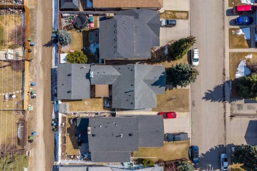 11 Woodfield Crescent Sw, Calgary, AB - Outdoor