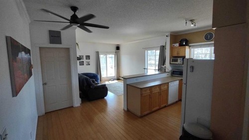1314-70 Panamount Drive Nw, Calgary, AB - Indoor Photo Showing Other Room