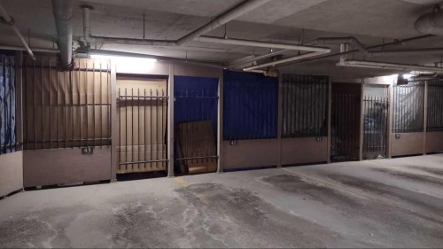 1314-70 Panamount Drive Nw, Calgary, AB - Indoor Photo Showing Garage