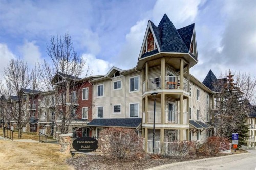 1314-70 Panamount Drive Nw, Calgary, AB - Outdoor With Balcony With Facade