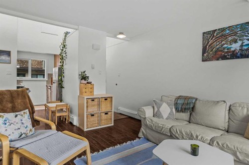 214-200 Three Sisters Drive, Canmore, AB - Indoor Photo Showing Living Room