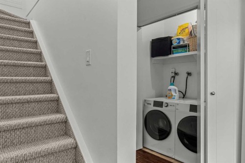 214-200 Three Sisters Drive, Canmore, AB - Indoor Photo Showing Laundry Room