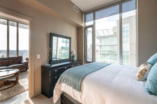 2201-210 15 Avenue Se, Calgary, AB - Indoor Photo Showing Bedroom
