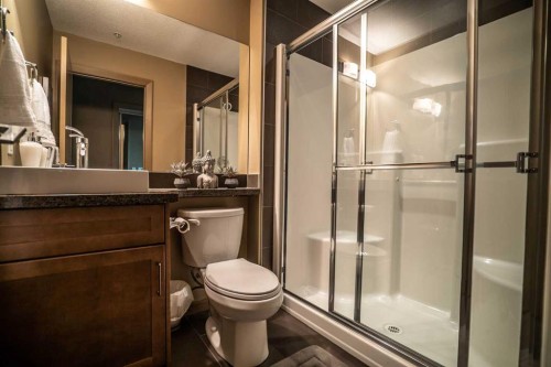 2201-210 15 Avenue Se, Calgary, AB - Indoor Photo Showing Bathroom