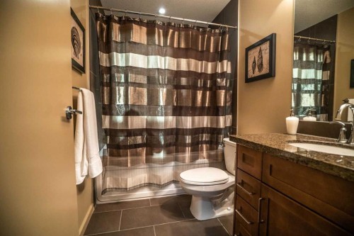 2201-210 15 Avenue Se, Calgary, AB - Indoor Photo Showing Bathroom