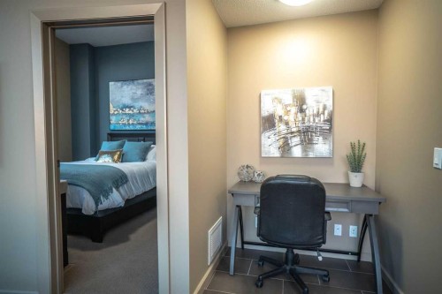 2201-210 15 Avenue Se, Calgary, AB - Indoor Photo Showing Office