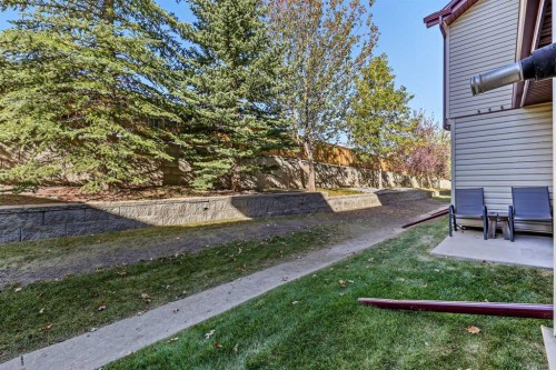104-15 Everridge Square Sw, Calgary, AB - Outdoor