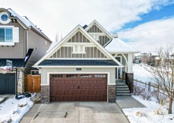 102 Coopersfield Way SWAirdrie, AB T4B 3Y5