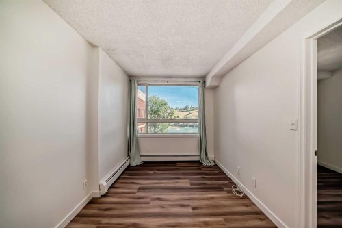 512-110 2 Avenue Se, Calgary, AB - Indoor Photo Showing Other Room