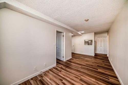 512-110 2 Avenue Se, Calgary, AB - Indoor Photo Showing Other Room