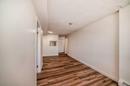 512-110 2 Avenue Se, Calgary, AB - Indoor Photo Showing Other Room