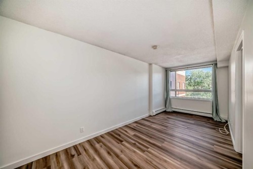 512-110 2 Avenue Se, Calgary, AB - Indoor Photo Showing Other Room