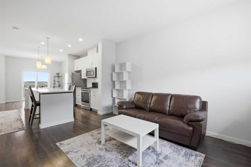 44 Copperstone Common Se, Calgary, AB - Indoor Photo Showing Living Room