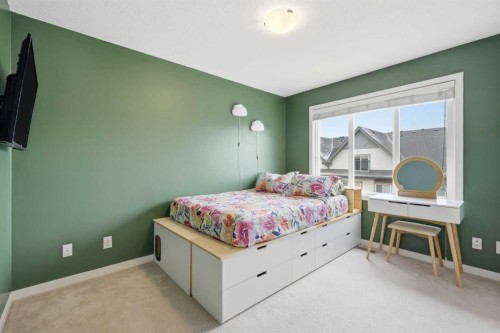 44 Copperstone Common Se, Calgary, AB - Indoor Photo Showing Bedroom