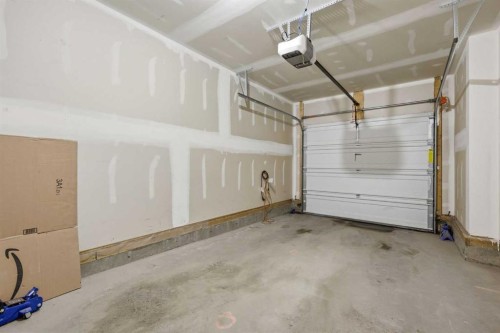 44 Copperstone Common Se, Calgary, AB - Indoor Photo Showing Garage