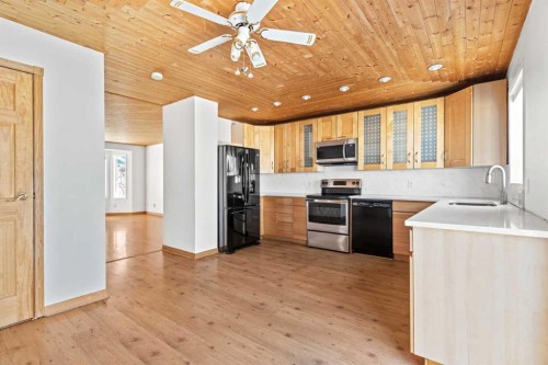 148 Martin Crossing Crescent Ne, Calgary, AB - Indoor Photo Showing Kitchen