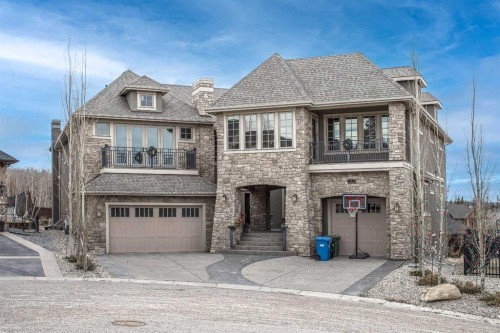 5 Elveden Point Sw, Calgary, AB - Outdoor With Facade