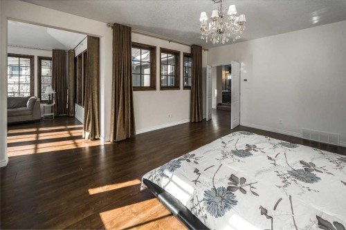 5 Elveden Point Sw, Calgary, AB - Indoor