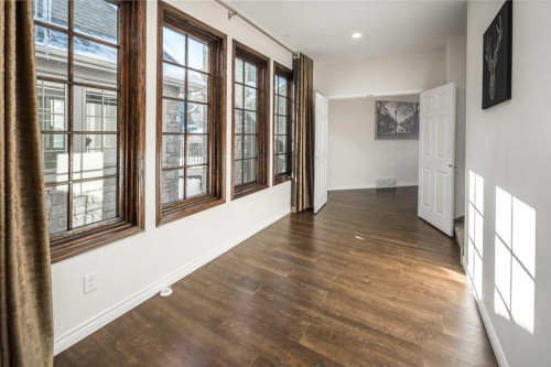 5 Elveden Point Sw, Calgary, AB - Indoor Photo Showing Other Room