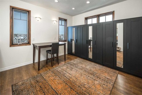 5 Elveden Point Sw, Calgary, AB - Indoor Photo Showing Other Room