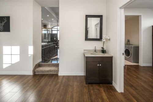 5 Elveden Point Sw, Calgary, AB - Indoor Photo Showing Other Room