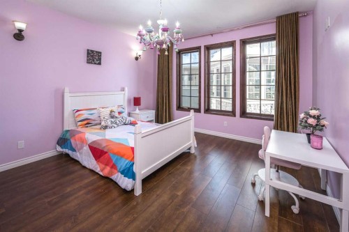 5 Elveden Point Sw, Calgary, AB - Indoor Photo Showing Bedroom