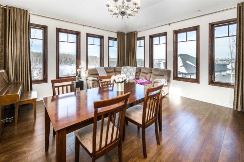 5 Elveden Point Sw, Calgary, AB - Indoor Photo Showing Dining Room