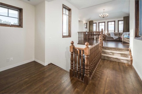 5 Elveden Point Sw, Calgary, AB - Indoor Photo Showing Other Room