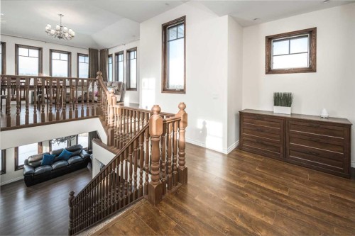 5 Elveden Point Sw, Calgary, AB - Indoor Photo Showing Other Room