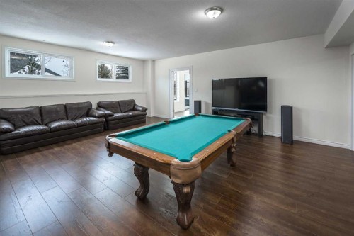 5 Elveden Point Sw, Calgary, AB - Indoor Photo Showing Other Room