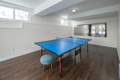 5 Elveden Point Sw, Calgary, AB - Indoor Photo Showing Other Room