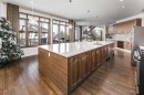 5 Elveden Point Sw, Calgary, AB  - Indoor Photo Showing Kitchen With Upgraded Kitchen 