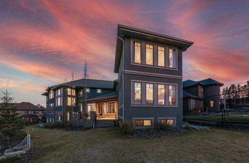 5 Elveden Point Sw, Calgary, AB - Outdoor