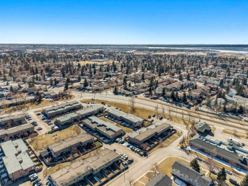 41-3809 45 Street Sw, Calgary, AB - Outdoor With View