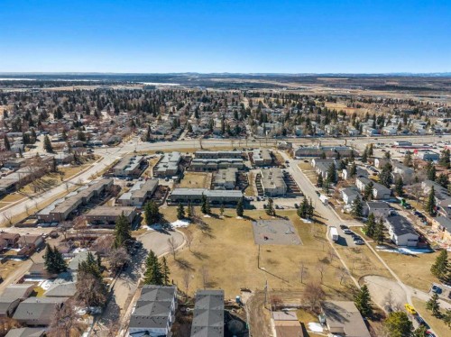 41-3809 45 Street Sw, Calgary, AB - Outdoor With View