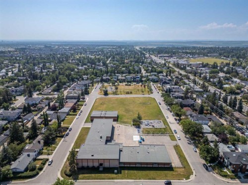 41-3809 45 Street Sw, Calgary, AB - Outdoor With View