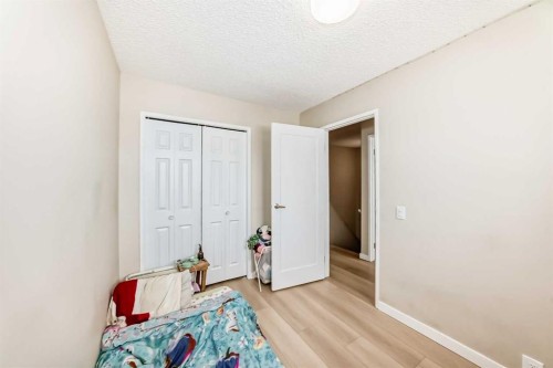 139 Bermuda Drive Nw, Calgary, AB - Indoor