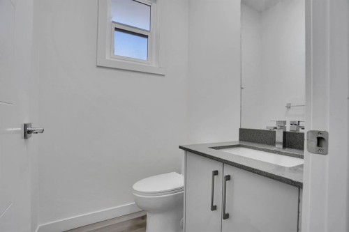 239 Saddlepeace Crescent Ne, Calgary, AB - Indoor Photo Showing Bathroom