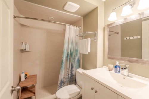 77 Weston Way Sw, Calgary, AB - Indoor Photo Showing Bathroom