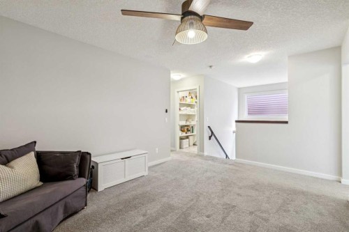 44 Legacy Landing Se, Calgary, AB - Indoor