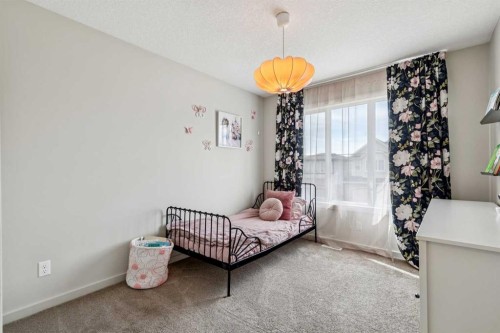 44 Legacy Landing Se, Calgary, AB - Indoor Photo Showing Bedroom