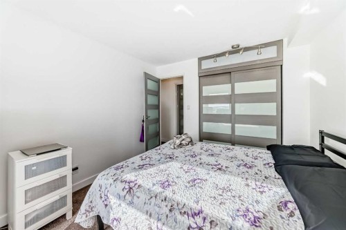 #912-8604 48 Avenue Nw, Calgary, AB - Indoor Photo Showing Bedroom