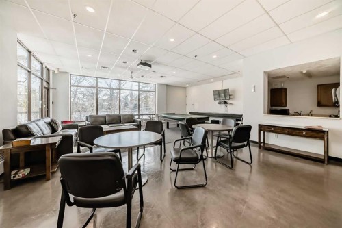 #912-8604 48 Avenue Nw, Calgary, AB - Indoor