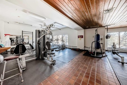 #912-8604 48 Avenue Nw, Calgary, AB - Indoor Photo Showing Gym Room