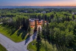 43 Westbluff Place Rural Rocky View County, AB T3Z 3N9