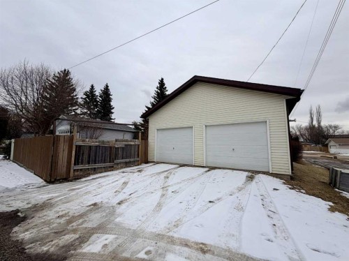 202 2 Avenue Ne, Linden, AB - Outdoor With Exterior