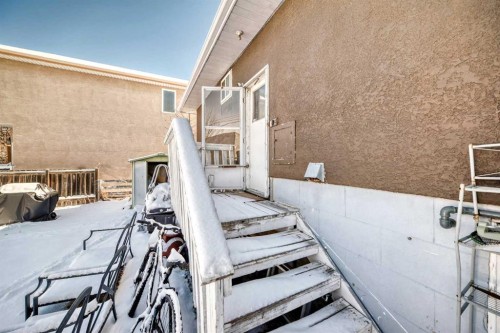 2428 3 Avenue Nw, Calgary, AB - Outdoor