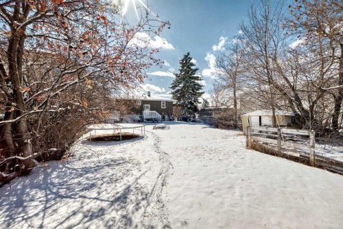 2428 3 Avenue Nw, Calgary, AB - Outdoor